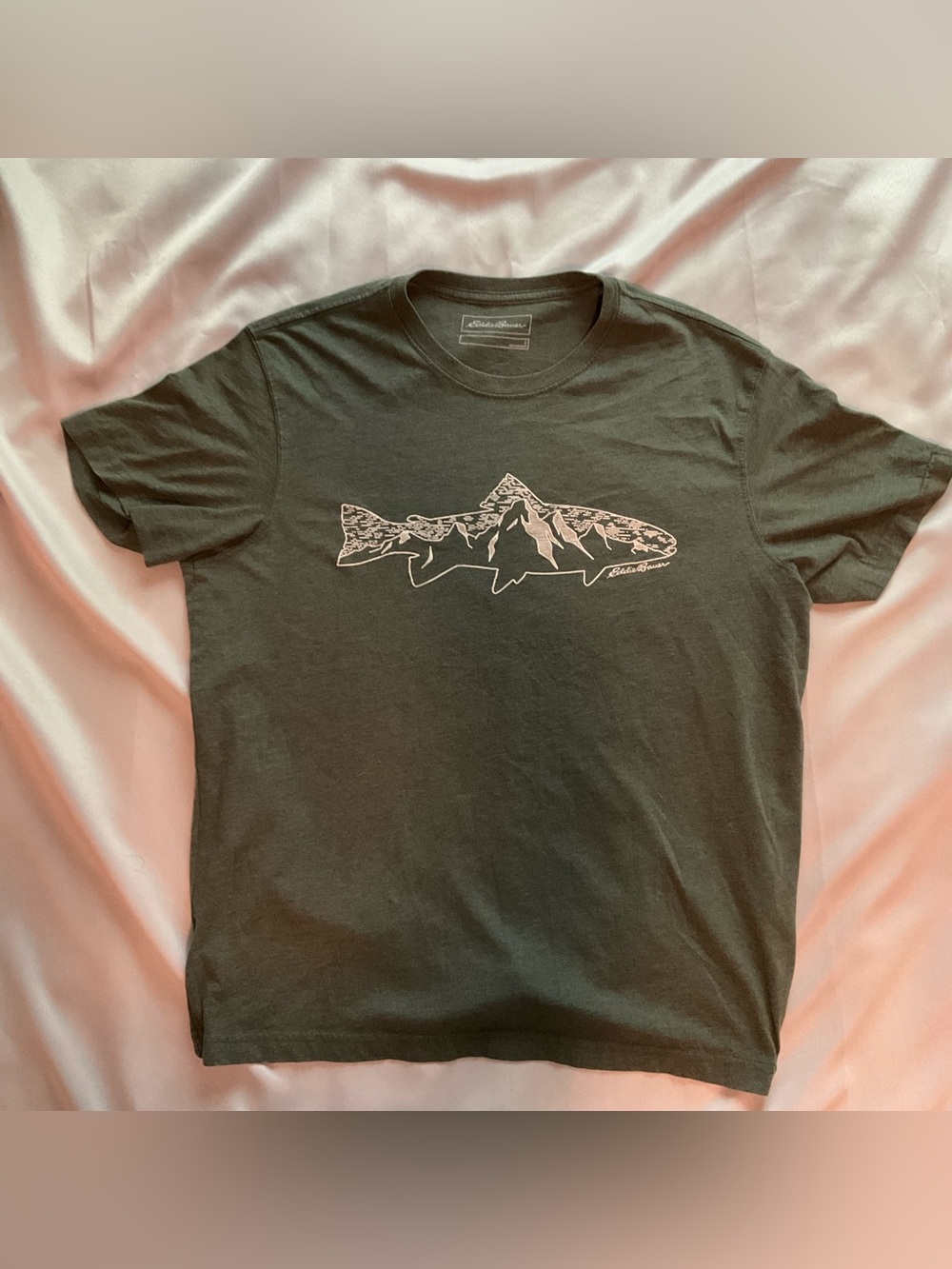 Graphic Trout Tee in Dark Green